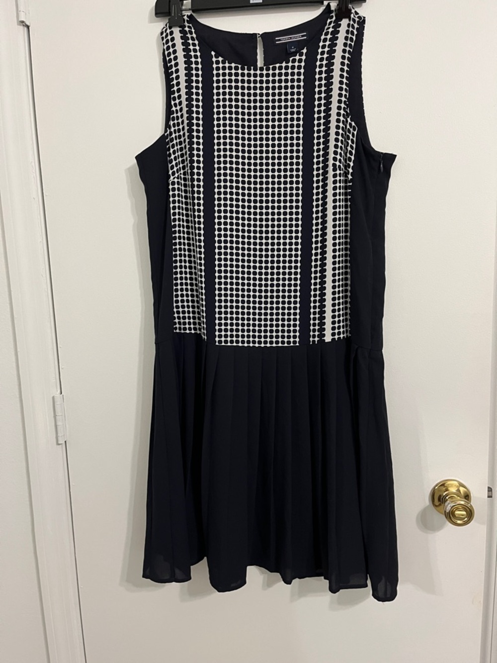 Tommy Hilfiger blackand White Geometric Print Dress